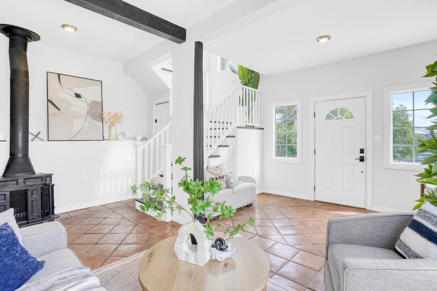 Detail Gallery Image 5 of 58 For 446 Nevada St, San Francisco,  CA 94110 - 3 Beds | 3 Baths