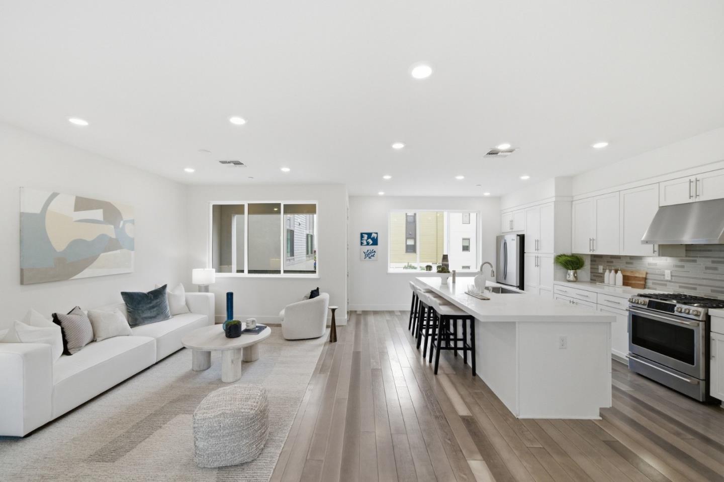 Front Image Thumbnail for ML82042624