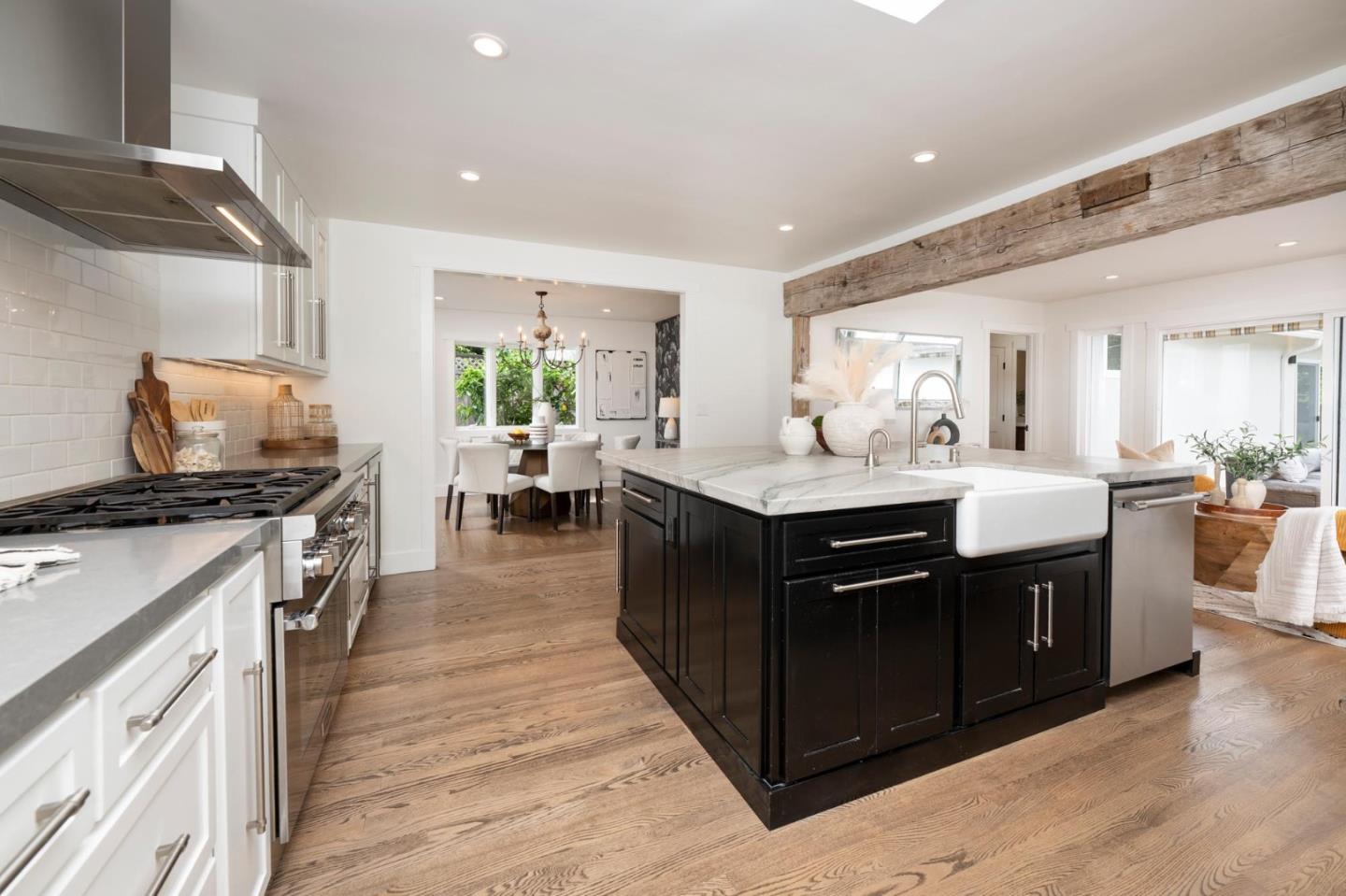 Detail Gallery Image 17 of 58 For 606 Yale Dr, San Mateo,  CA 94402 - 5 Beds | 3 Baths