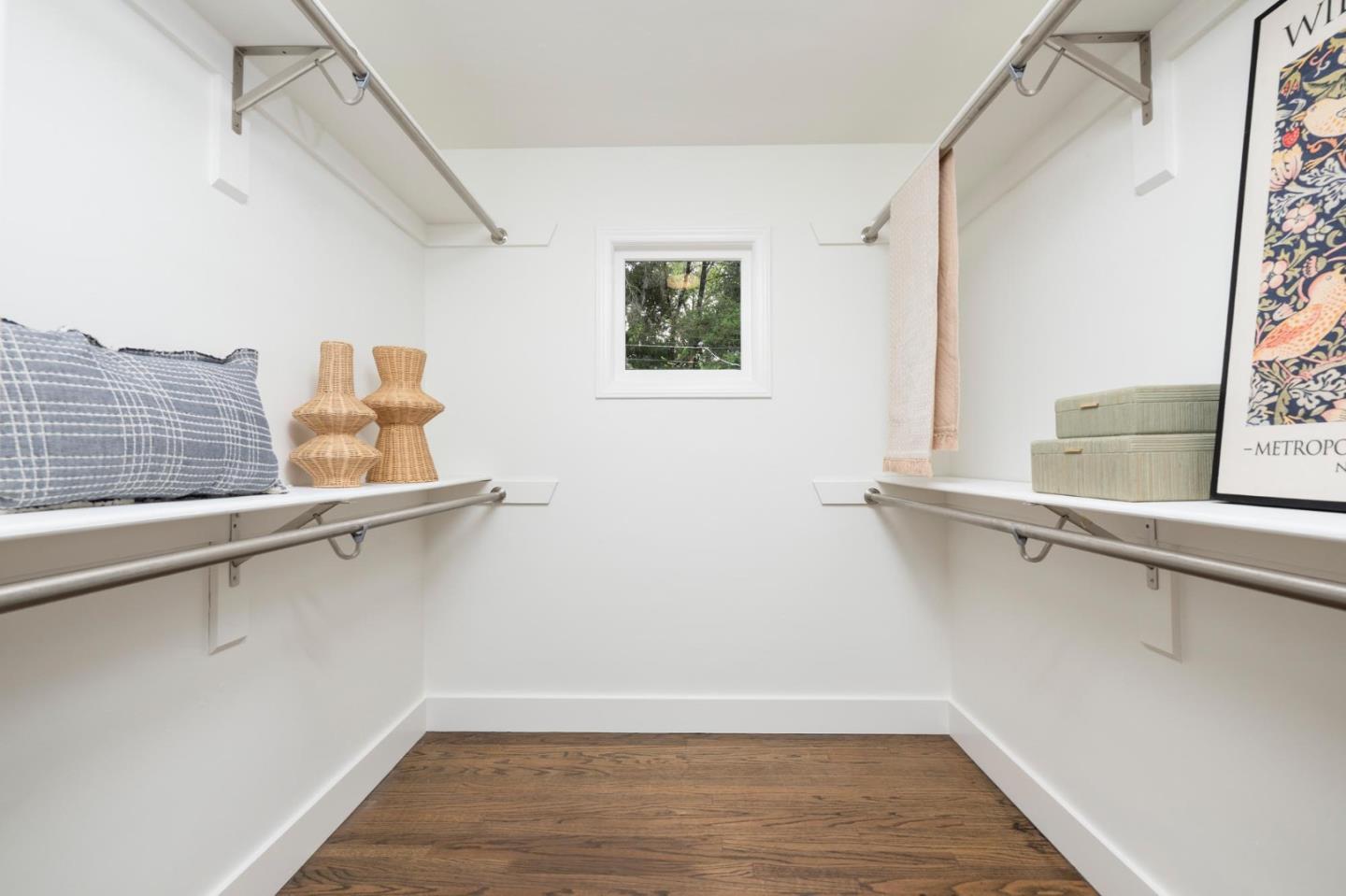 Detail Gallery Image 23 of 58 For 606 Yale Dr, San Mateo,  CA 94402 - 5 Beds | 3 Baths