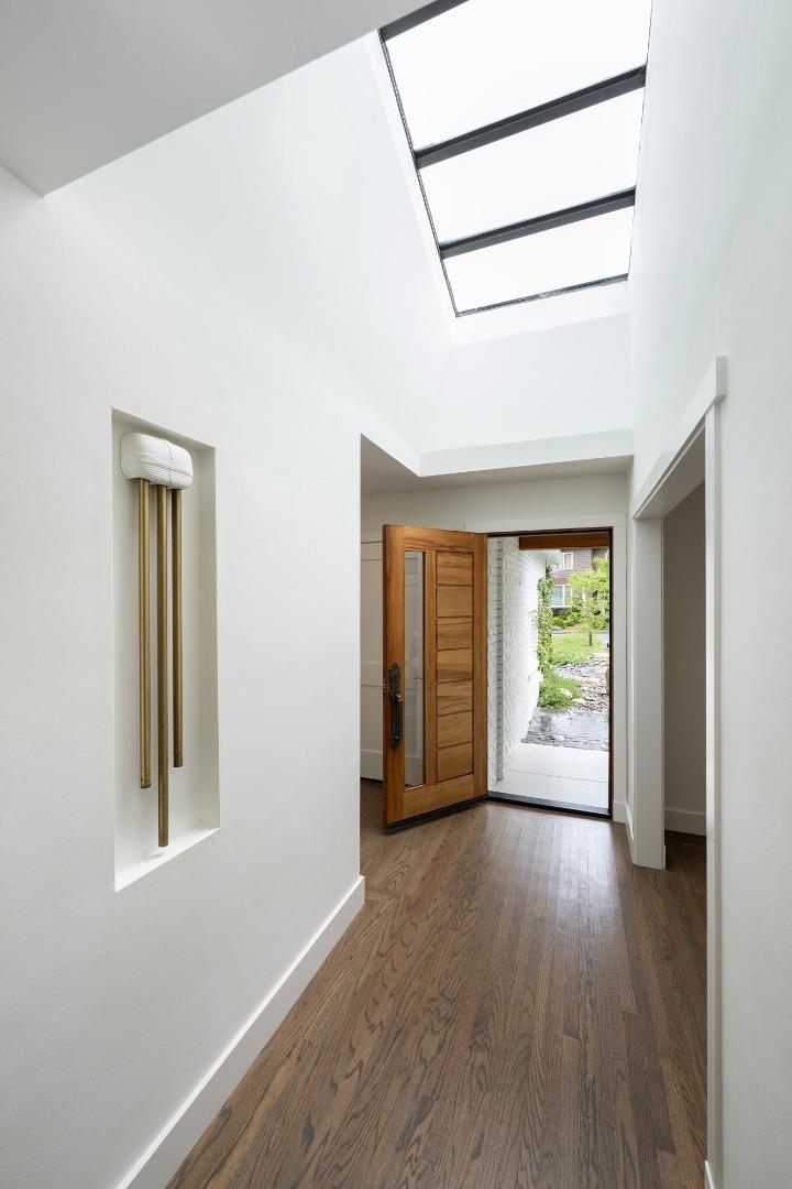 Detail Gallery Image 6 of 58 For 606 Yale Dr, San Mateo,  CA 94402 - 5 Beds | 3 Baths