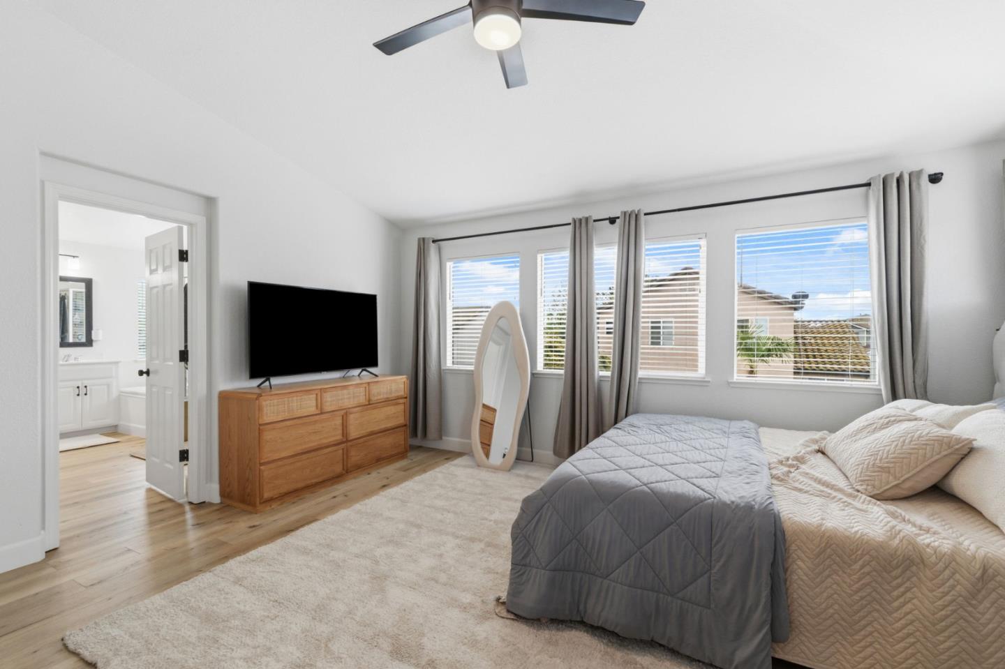 Detail Gallery Image 24 of 44 For 2454 Bracco Way, Riverbank,  CA 95367 - 4 Beds | 3 Baths