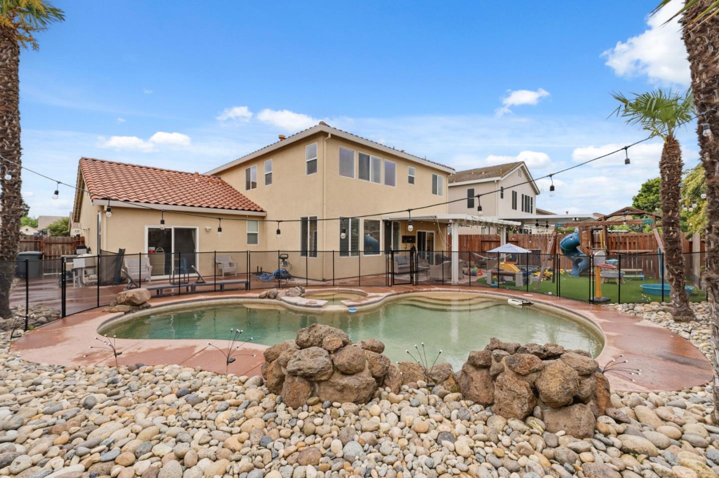 Detail Gallery Image 27 of 44 For 2454 Bracco Way, Riverbank,  CA 95367 - 4 Beds | 3 Baths