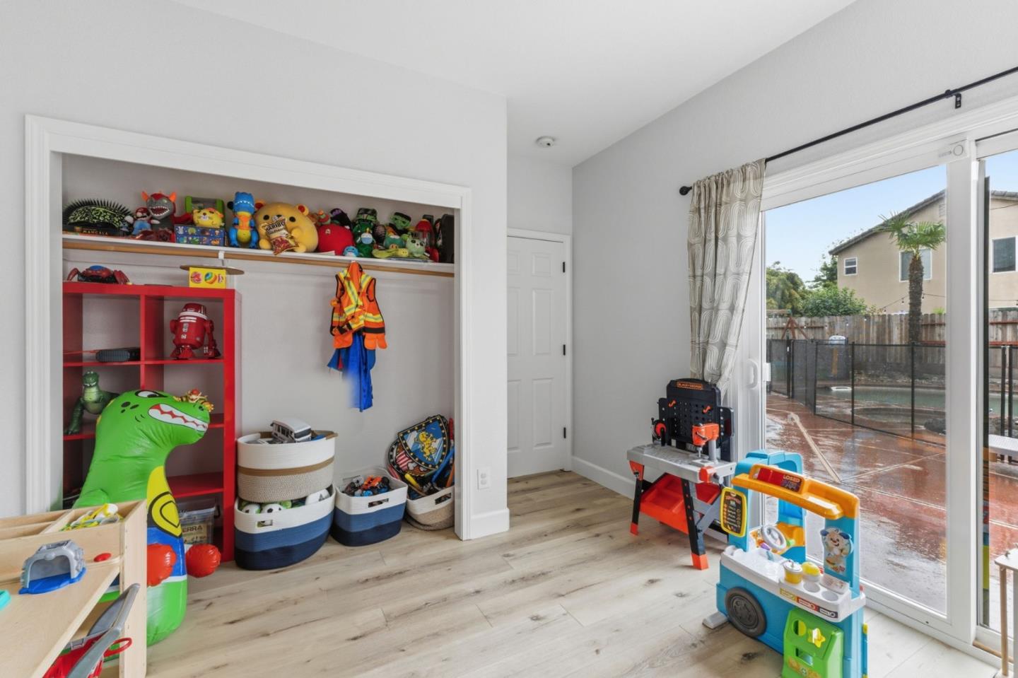 Detail Gallery Image 8 of 44 For 2454 Bracco Way, Riverbank,  CA 95367 - 4 Beds | 3 Baths