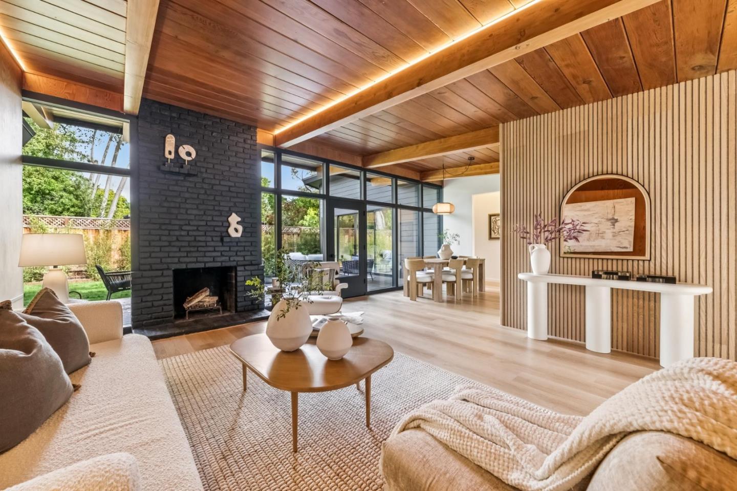 Detail Gallery Image 15 of 31 For 748 Kendall Ave, Palo Alto,  CA 94306 - 5 Beds | 3 Baths