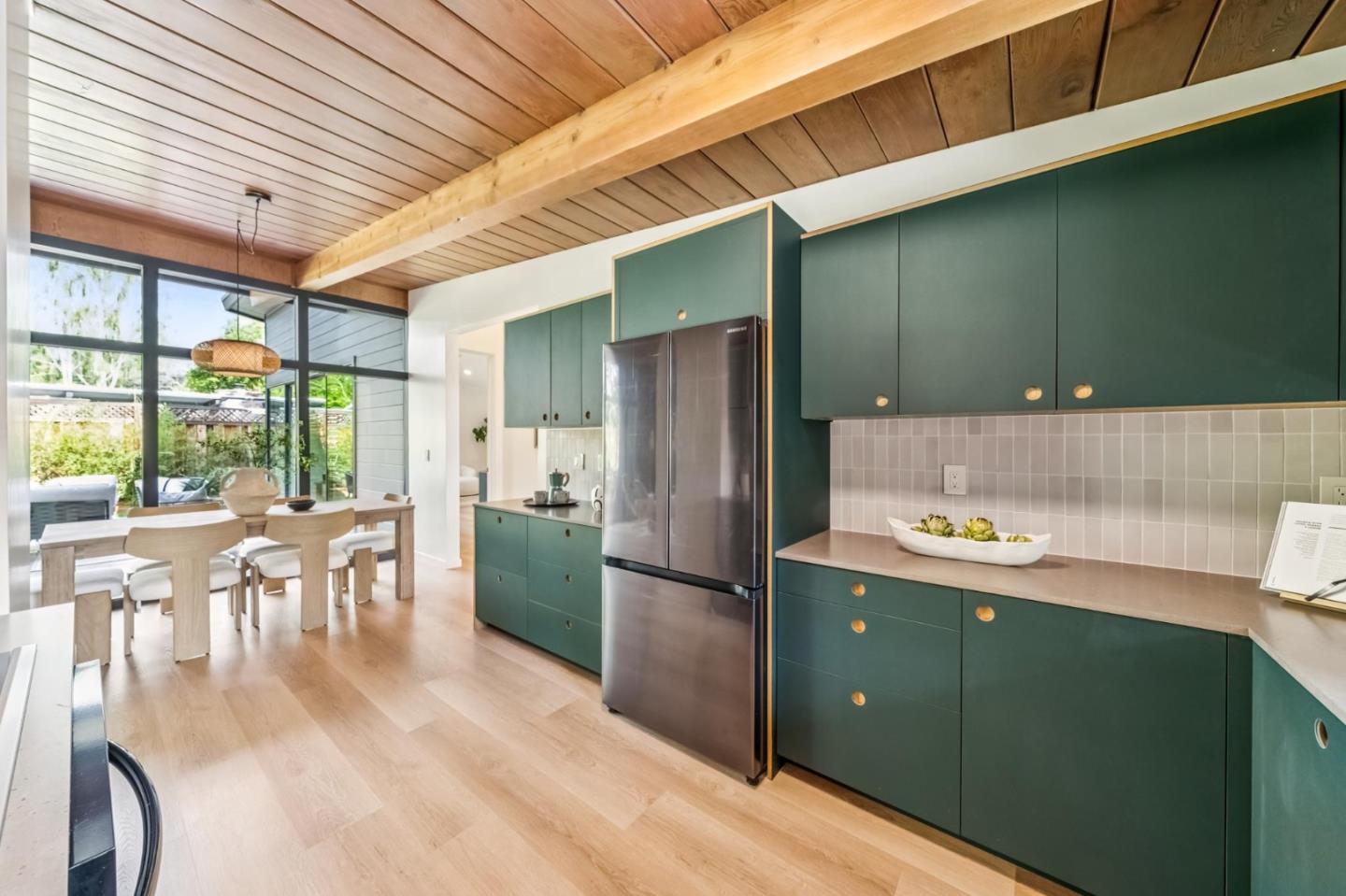 Detail Gallery Image 16 of 31 For 748 Kendall Ave, Palo Alto,  CA 94306 - 5 Beds | 3 Baths