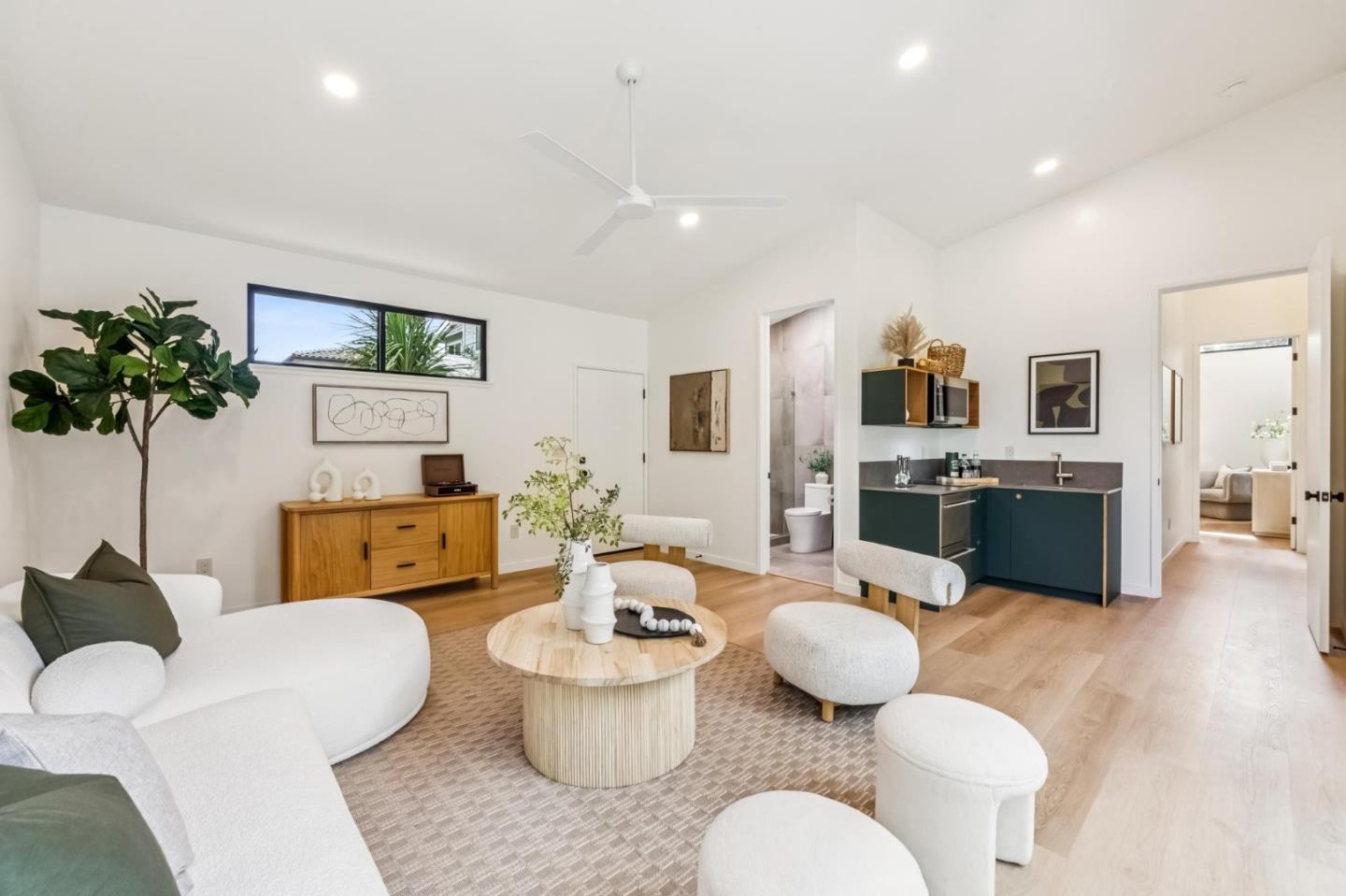 Detail Gallery Image 25 of 31 For 748 Kendall Ave, Palo Alto,  CA 94306 - 5 Beds | 3 Baths