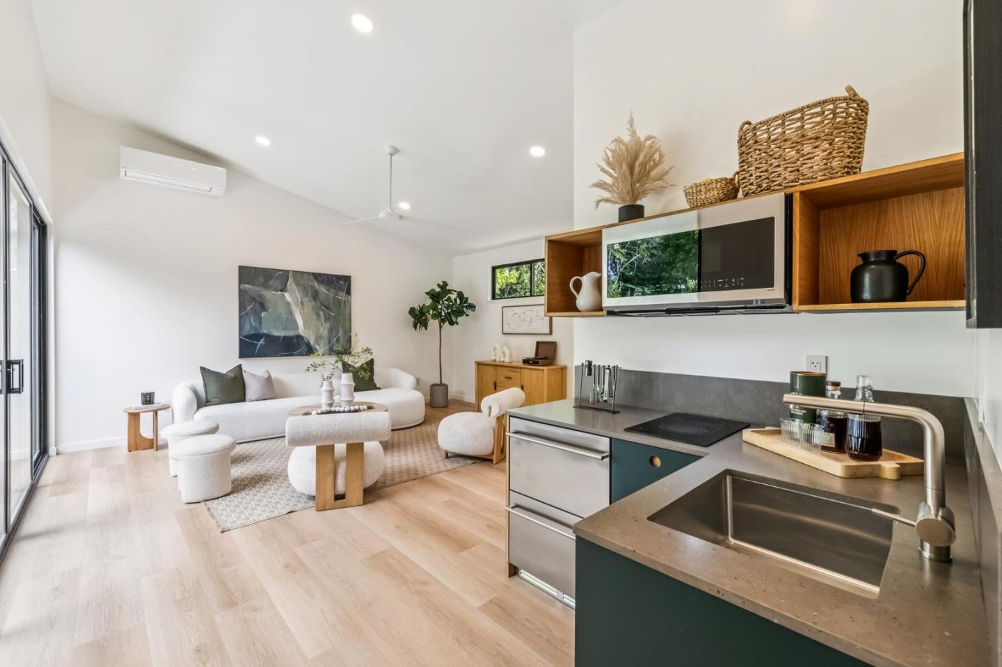 Detail Gallery Image 29 of 31 For 748 Kendall Ave, Palo Alto,  CA 94306 - 5 Beds | 3 Baths