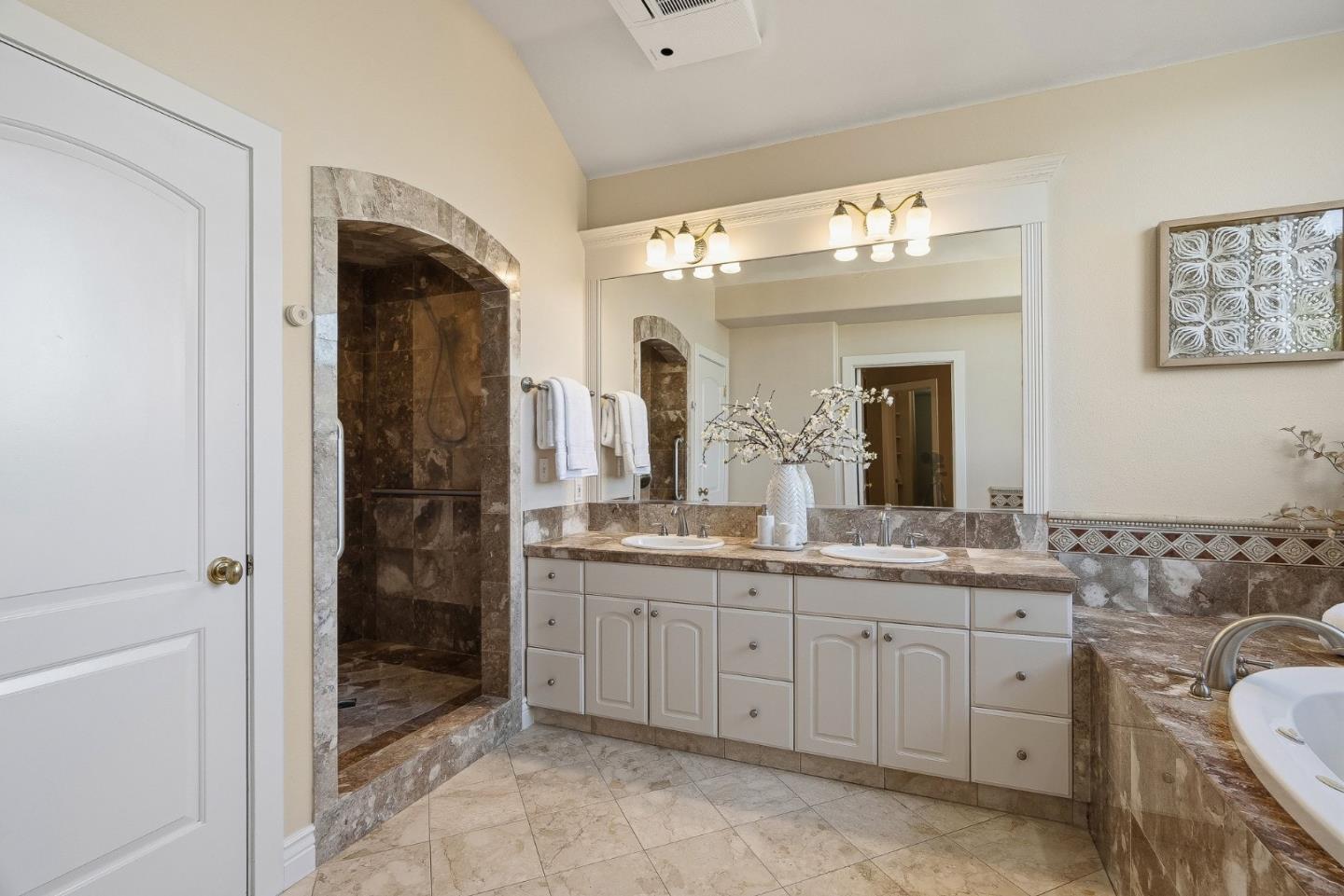 Detail Gallery Image 41 of 67 For 20397 Almaden Rd, San Jose,  CA 95120 - 4 Beds | 4 Baths