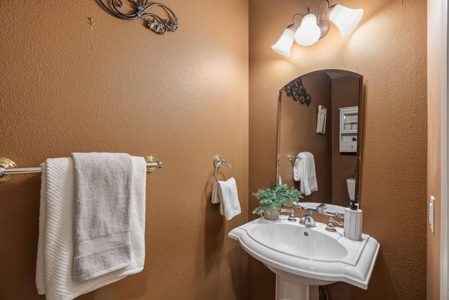 Detail Gallery Image 50 of 67 For 20397 Almaden Rd, San Jose,  CA 95120 - 4 Beds | 4 Baths