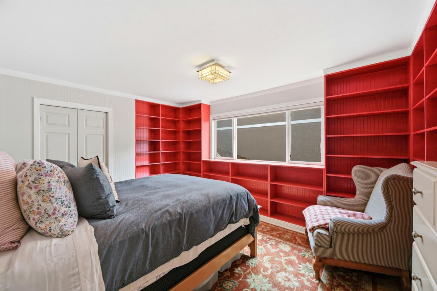 Detail Gallery Image 19 of 29 For 50 Tulare St, Brisbane,  CA 94005 - 4 Beds | 2/1 Baths