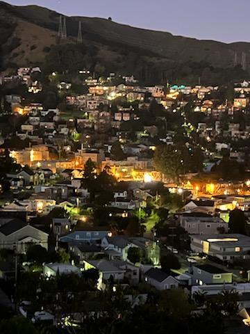 Detail Gallery Image 25 of 29 For 50 Tulare St, Brisbane,  CA 94005 - 4 Beds | 2/1 Baths