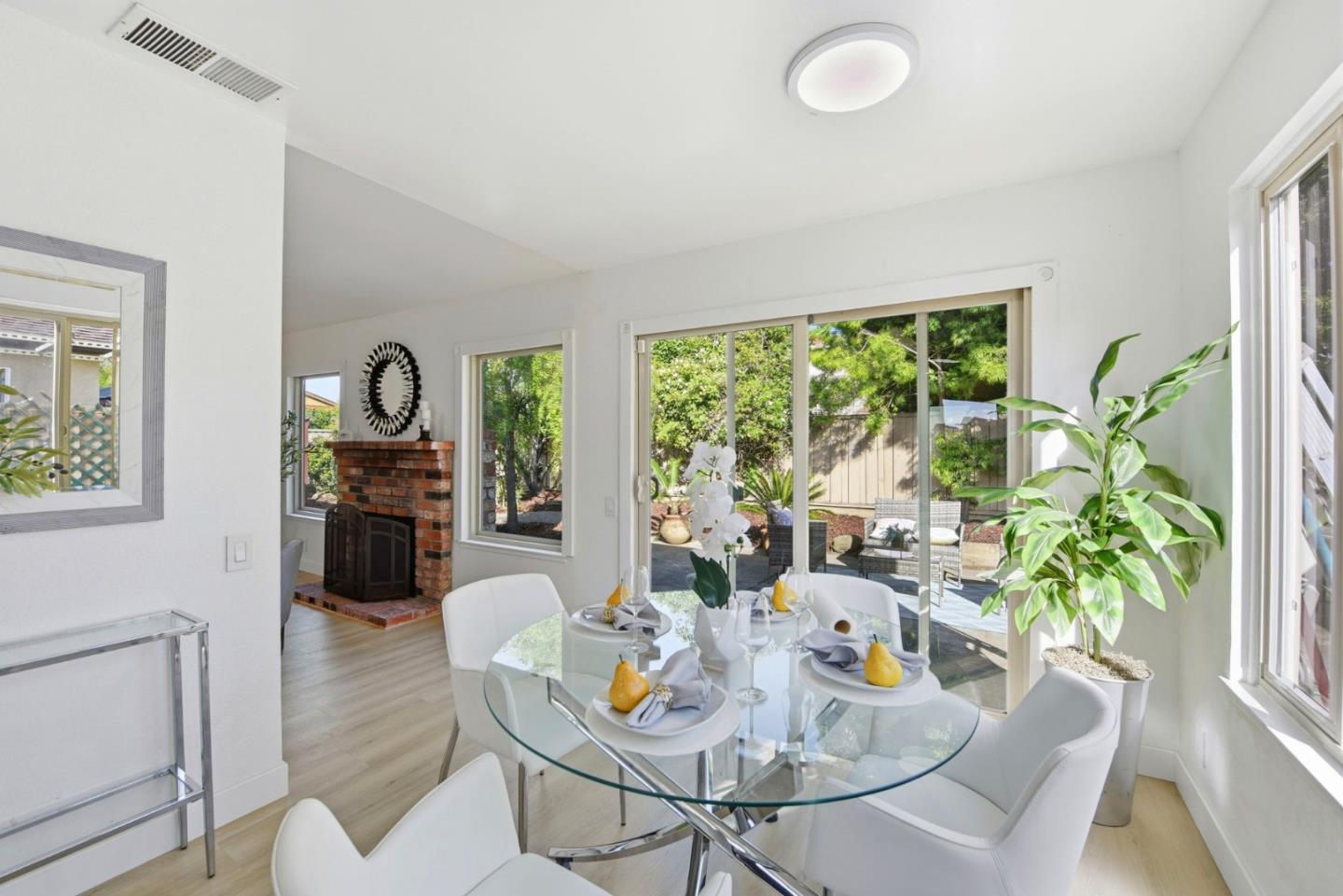 Detail Gallery Image 15 of 33 For 4938 Rocklin Dr, Union City,  CA 94587 - 3 Beds | 2 Baths