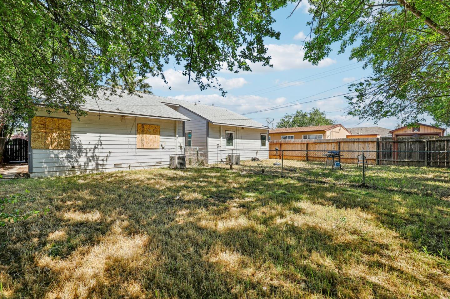 Detail Gallery Image 22 of 26 For 1852 Grand Ave, Sacramento,  CA 95838 - – Beds | – Baths