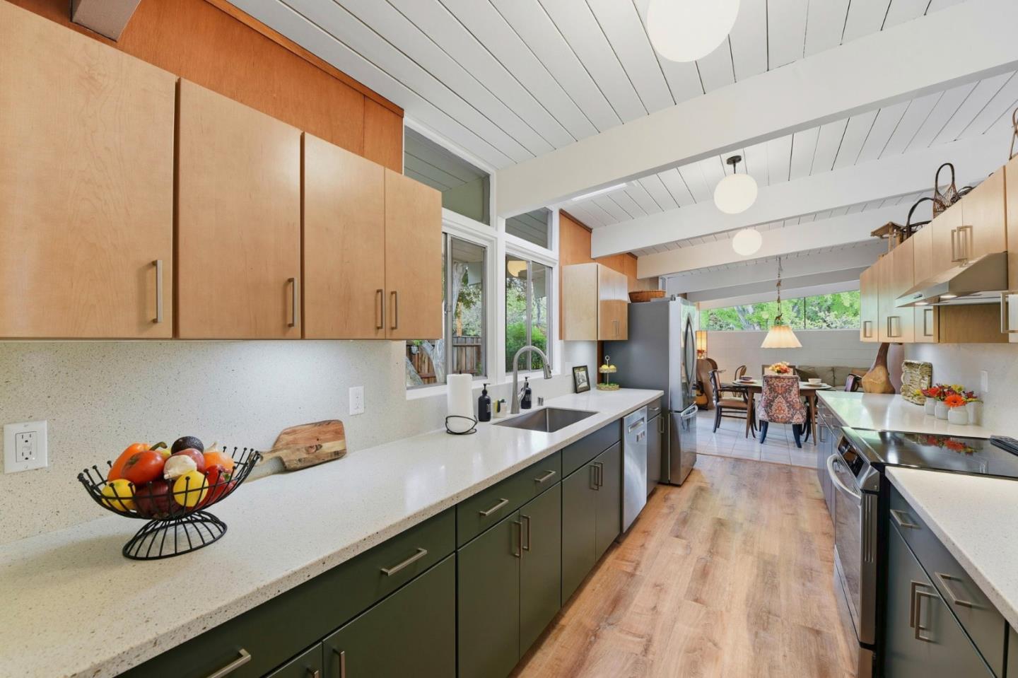 Detail Gallery Image 13 of 39 For 1905 Adele Pl, San Jose,  CA 95125 - 5 Beds | 3 Baths