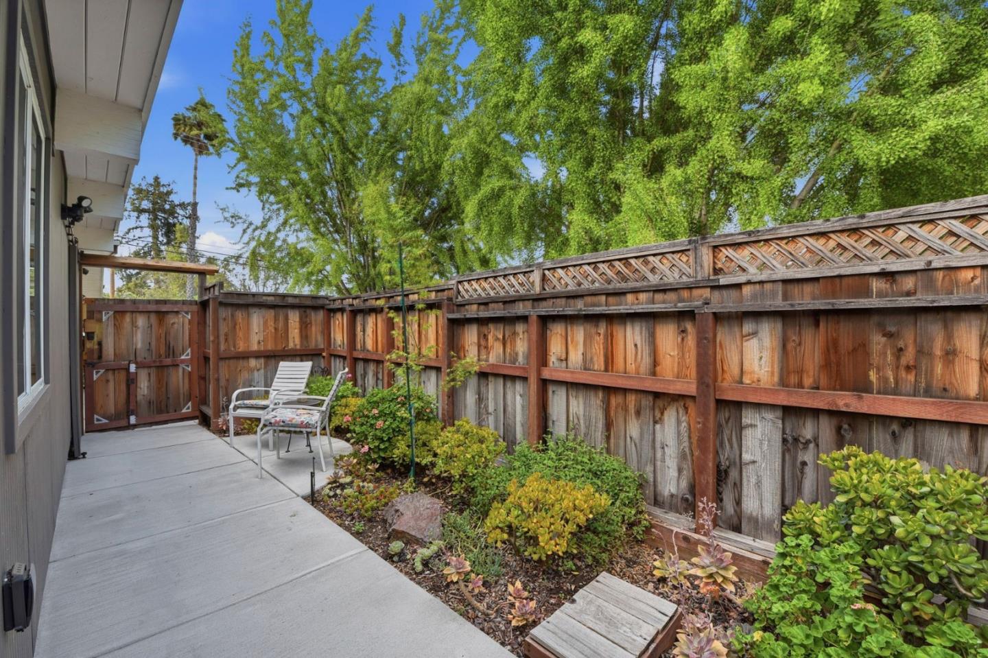 Detail Gallery Image 26 of 39 For 1905 Adele Pl, San Jose,  CA 95125 - 5 Beds | 3 Baths