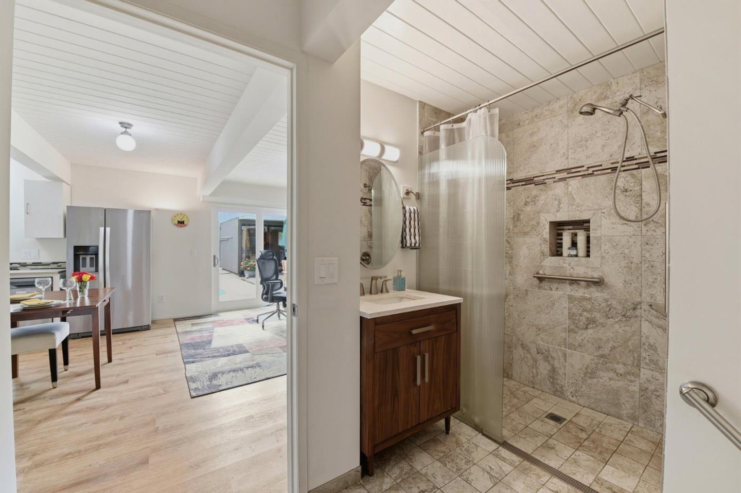 Detail Gallery Image 34 of 39 For 1905 Adele Pl, San Jose,  CA 95125 - 5 Beds | 3 Baths