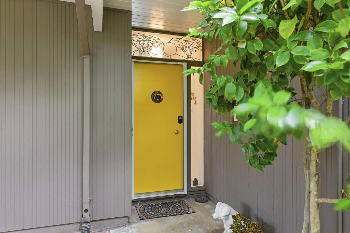 Detail Gallery Image 5 of 39 For 1905 Adele Pl, San Jose,  CA 95125 - 5 Beds | 3 Baths