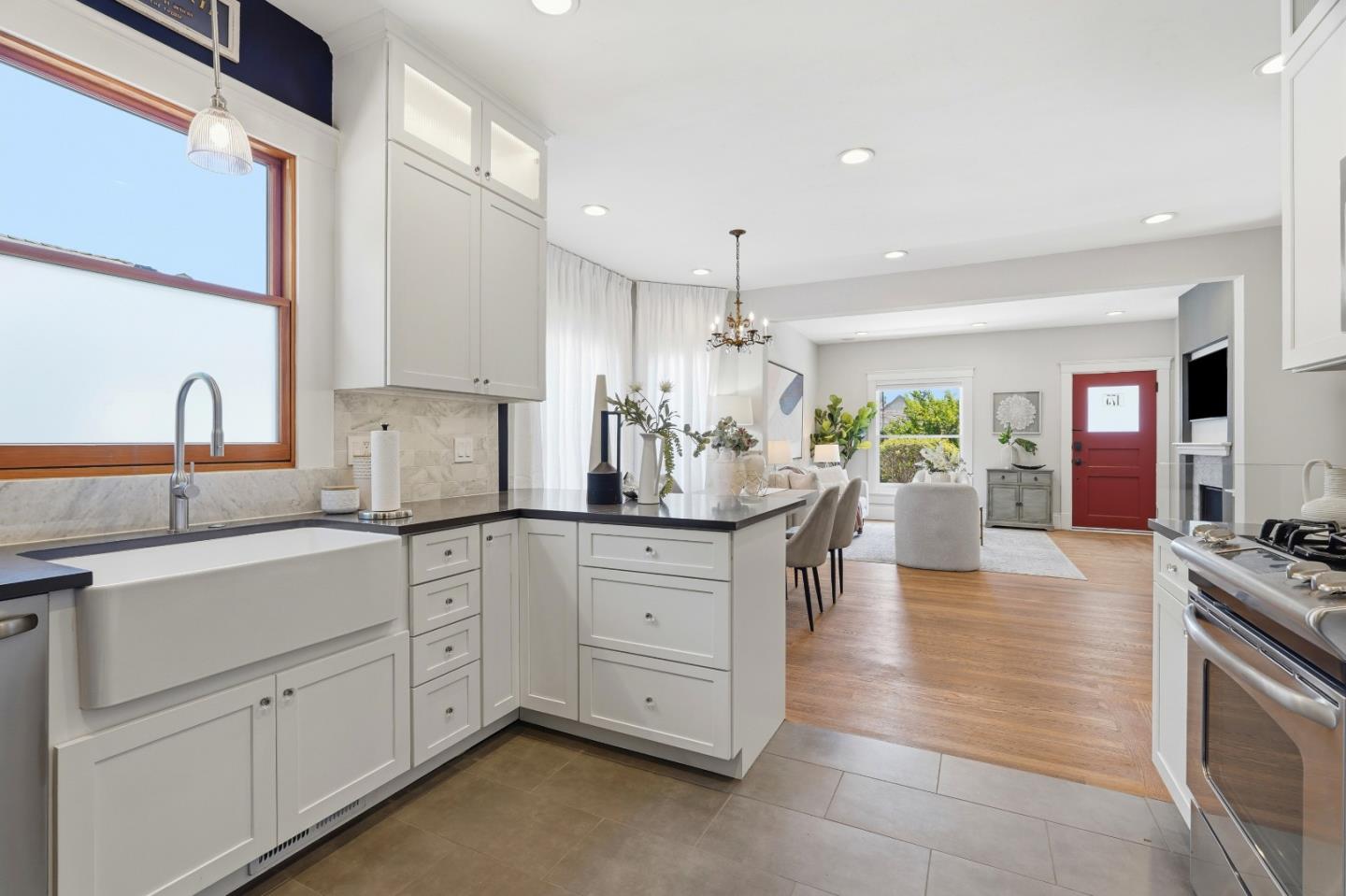 Detail Gallery Image 12 of 79 For 175 N Sunnyvale Ave, Sunnyvale,  CA 94086 - 3 Beds | 3 Baths