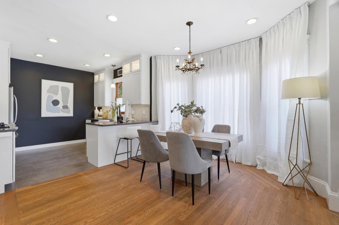 Detail Gallery Image 13 of 79 For 175 N Sunnyvale Ave, Sunnyvale,  CA 94086 - 3 Beds | 3 Baths