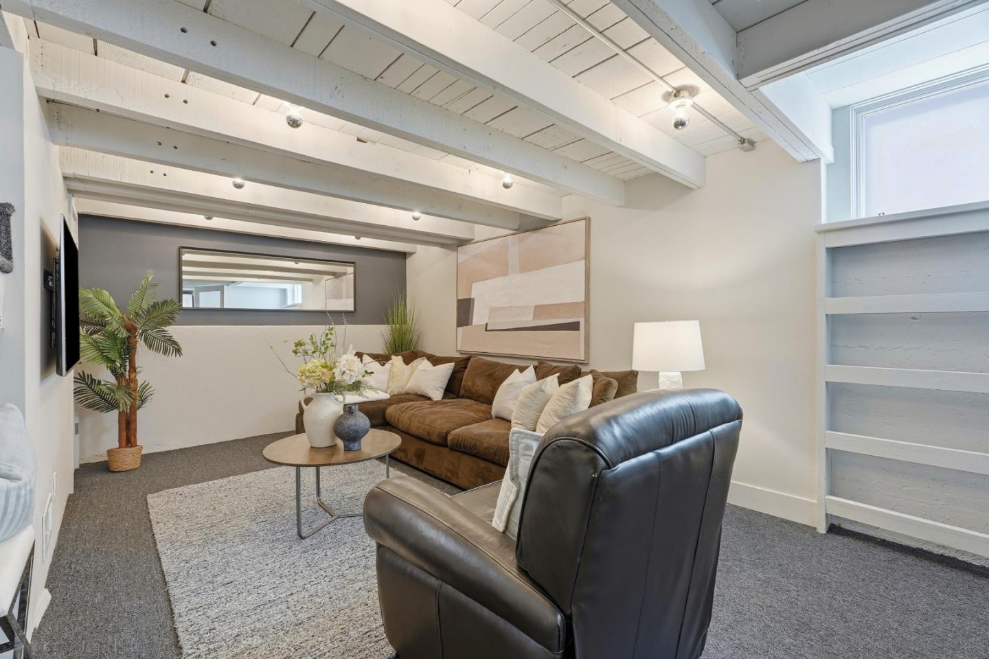 Detail Gallery Image 15 of 79 For 175 N Sunnyvale Ave, Sunnyvale,  CA 94086 - 3 Beds | 3 Baths