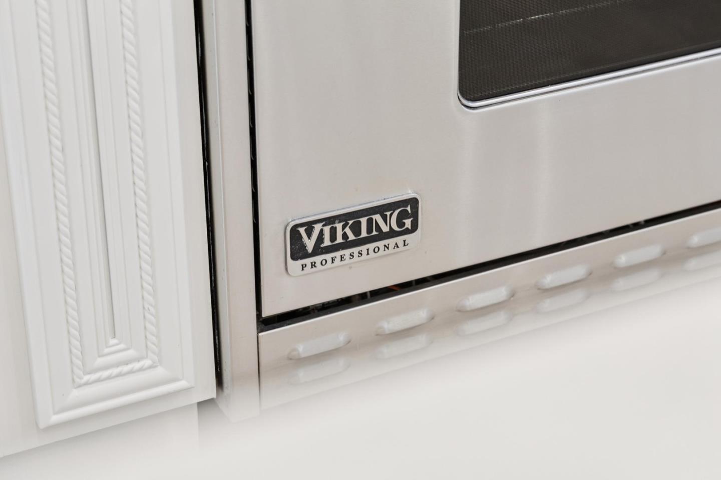 Detail Gallery Image 19 of 55 For 10 Salmark Ct, Hillsborough,  CA 94010 - 5 Beds | 4/1 Baths