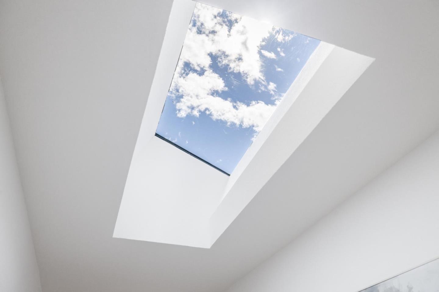 Detail Gallery Image 22 of 55 For 10 Salmark Ct, Hillsborough,  CA 94010 - 5 Beds | 4/1 Baths