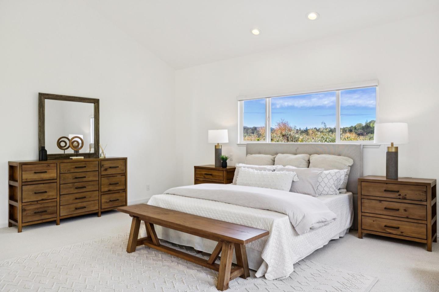 Detail Gallery Image 25 of 55 For 10 Salmark Ct, Hillsborough,  CA 94010 - 5 Beds | 4/1 Baths