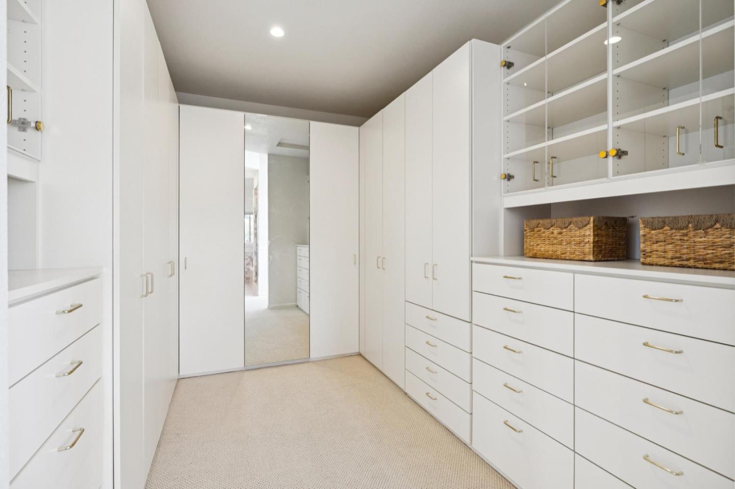 Detail Gallery Image 28 of 55 For 10 Salmark Ct, Hillsborough,  CA 94010 - 5 Beds | 4/1 Baths