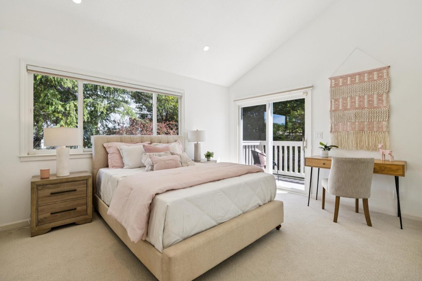 Detail Gallery Image 35 of 55 For 10 Salmark Ct, Hillsborough,  CA 94010 - 5 Beds | 4/1 Baths