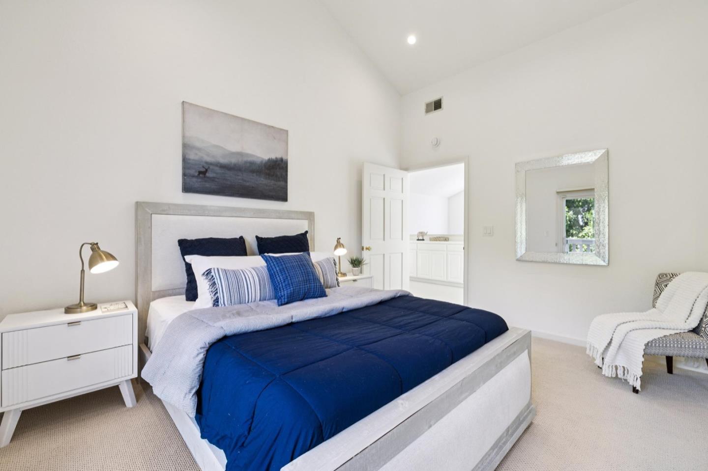 Detail Gallery Image 38 of 55 For 10 Salmark Ct, Hillsborough,  CA 94010 - 5 Beds | 4/1 Baths