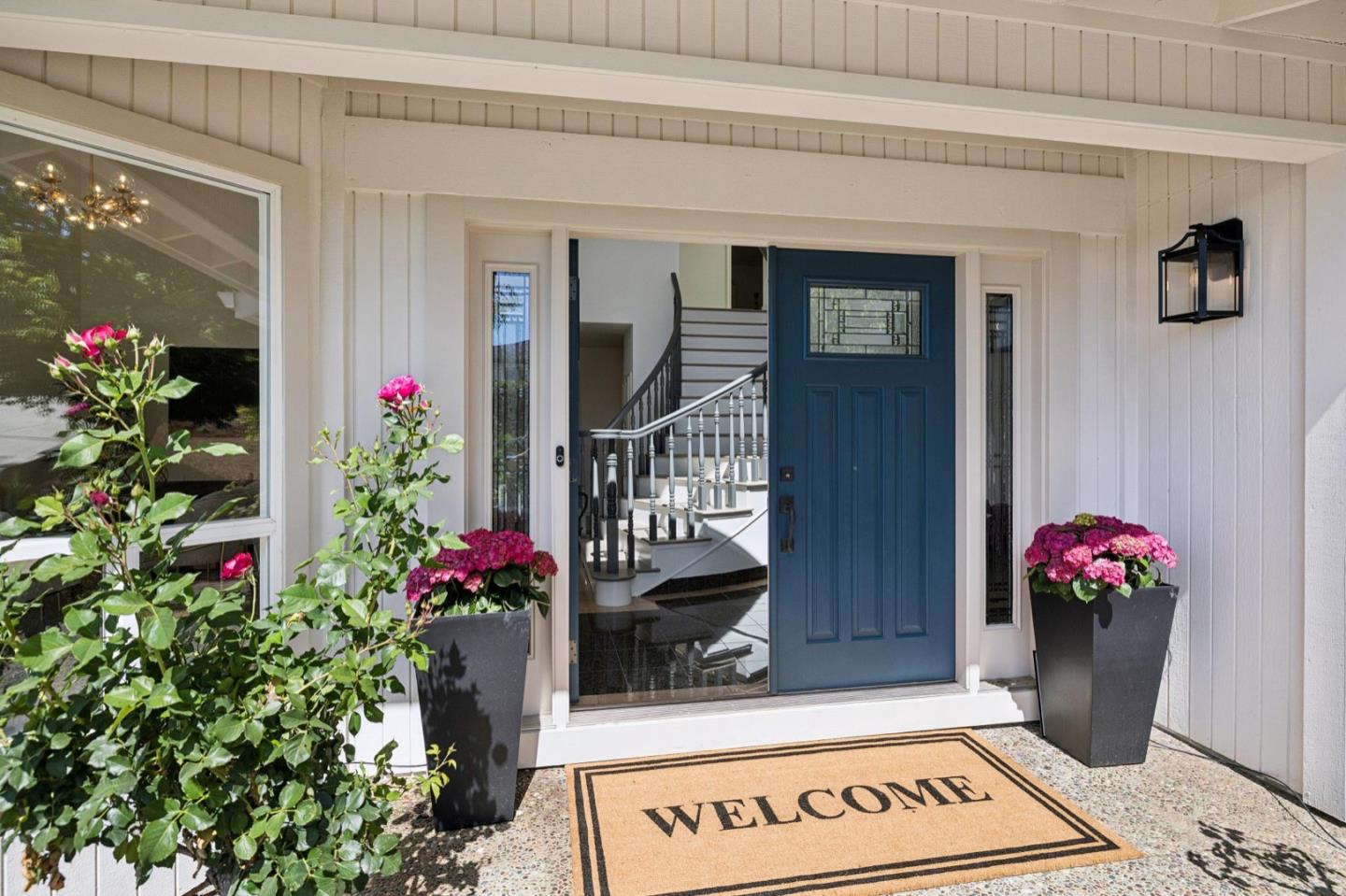 Detail Gallery Image 4 of 55 For 10 Salmark Ct, Hillsborough,  CA 94010 - 5 Beds | 4/1 Baths