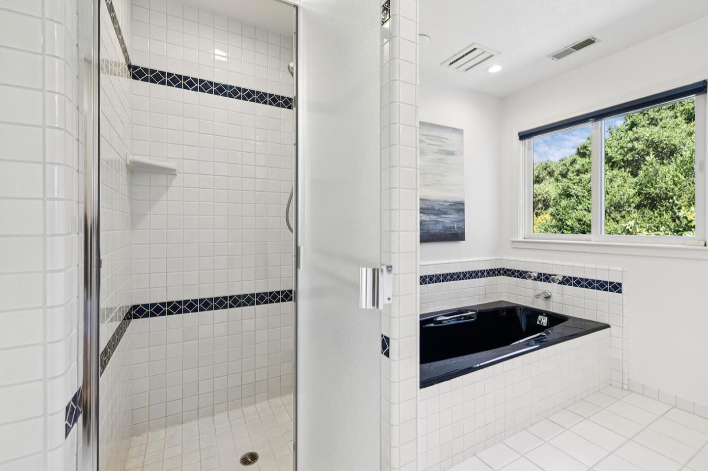 Detail Gallery Image 41 of 55 For 10 Salmark Ct, Hillsborough,  CA 94010 - 5 Beds | 4/1 Baths