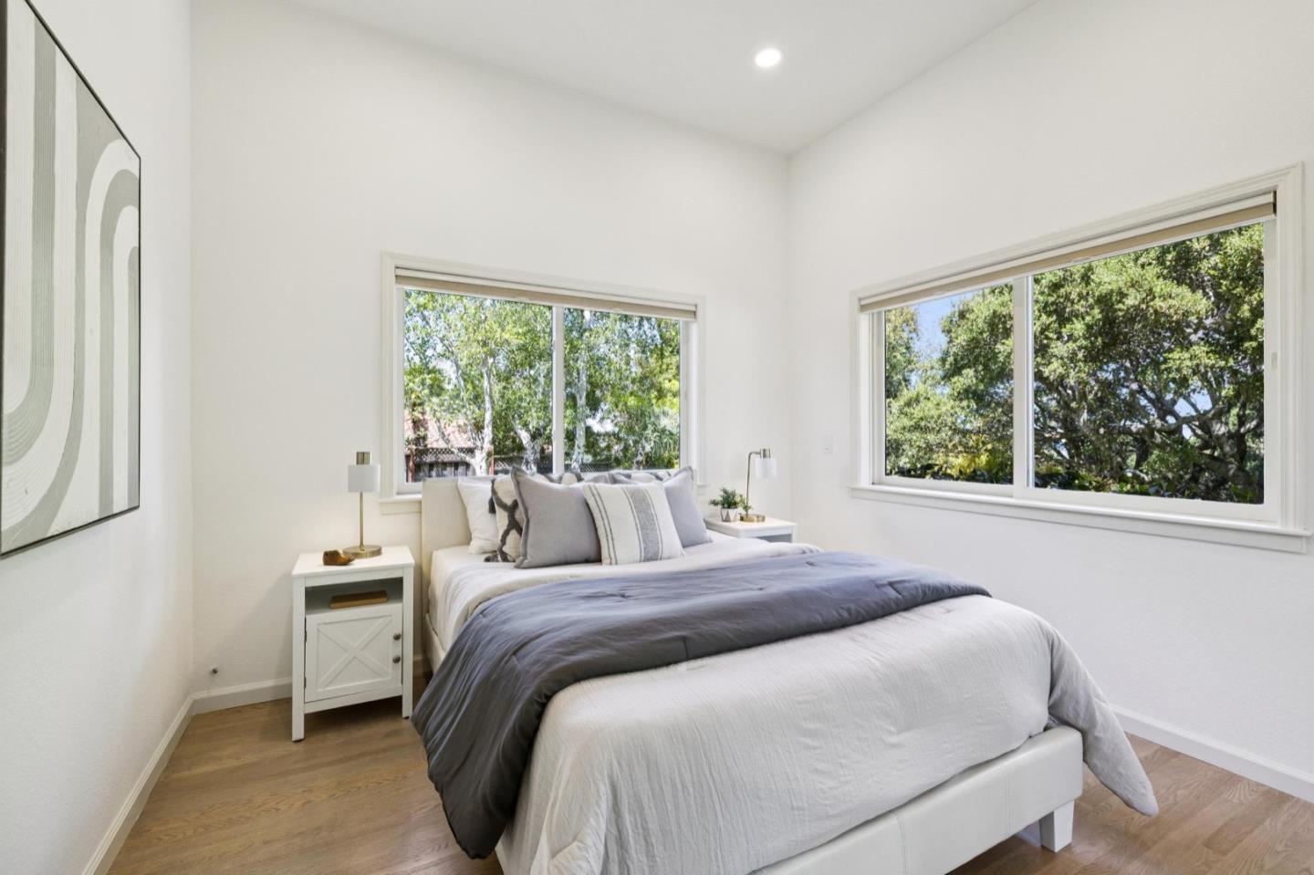 Detail Gallery Image 45 of 55 For 10 Salmark Ct, Hillsborough,  CA 94010 - 5 Beds | 4/1 Baths