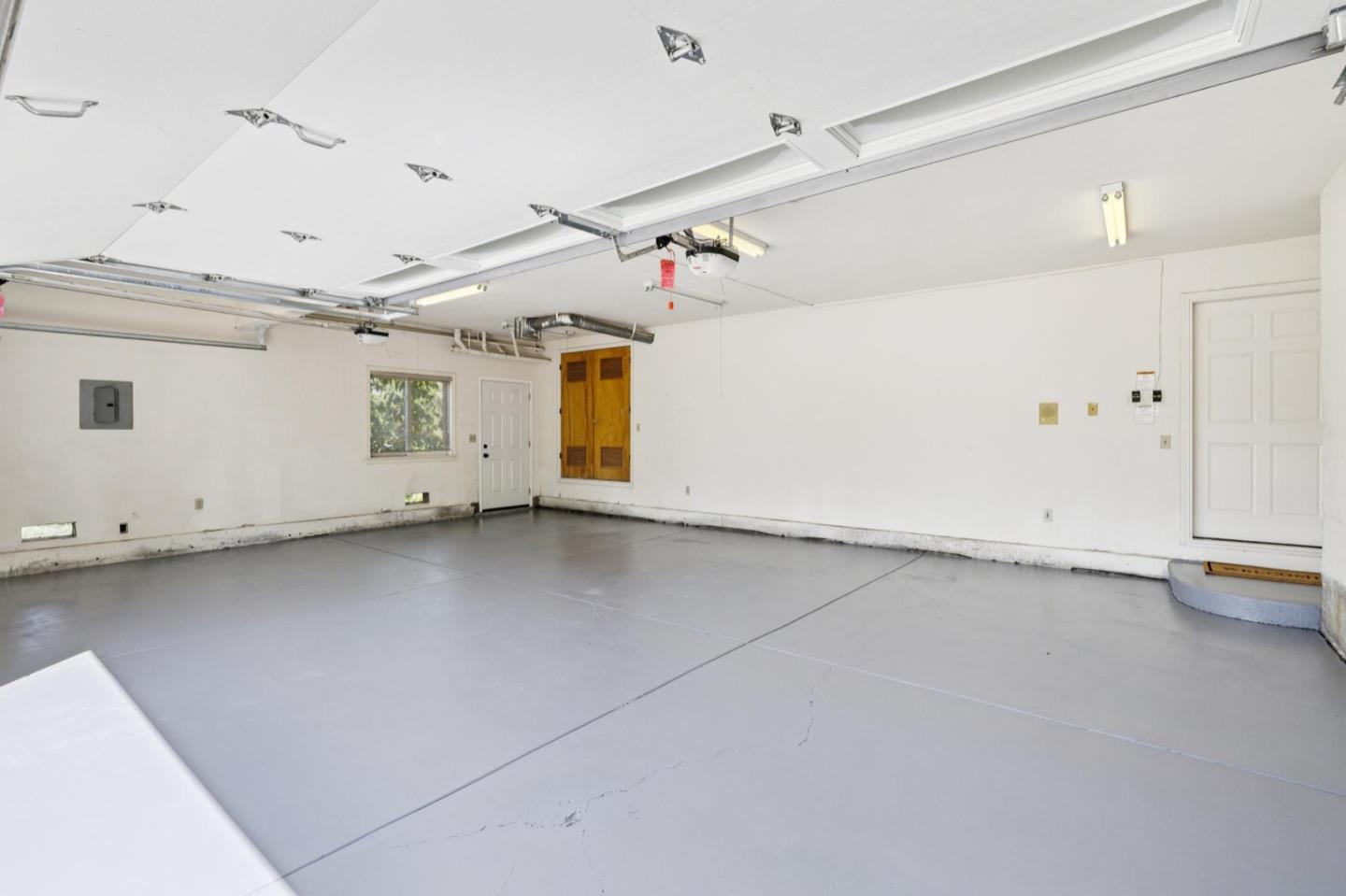 Detail Gallery Image 48 of 55 For 10 Salmark Ct, Hillsborough,  CA 94010 - 5 Beds | 4/1 Baths