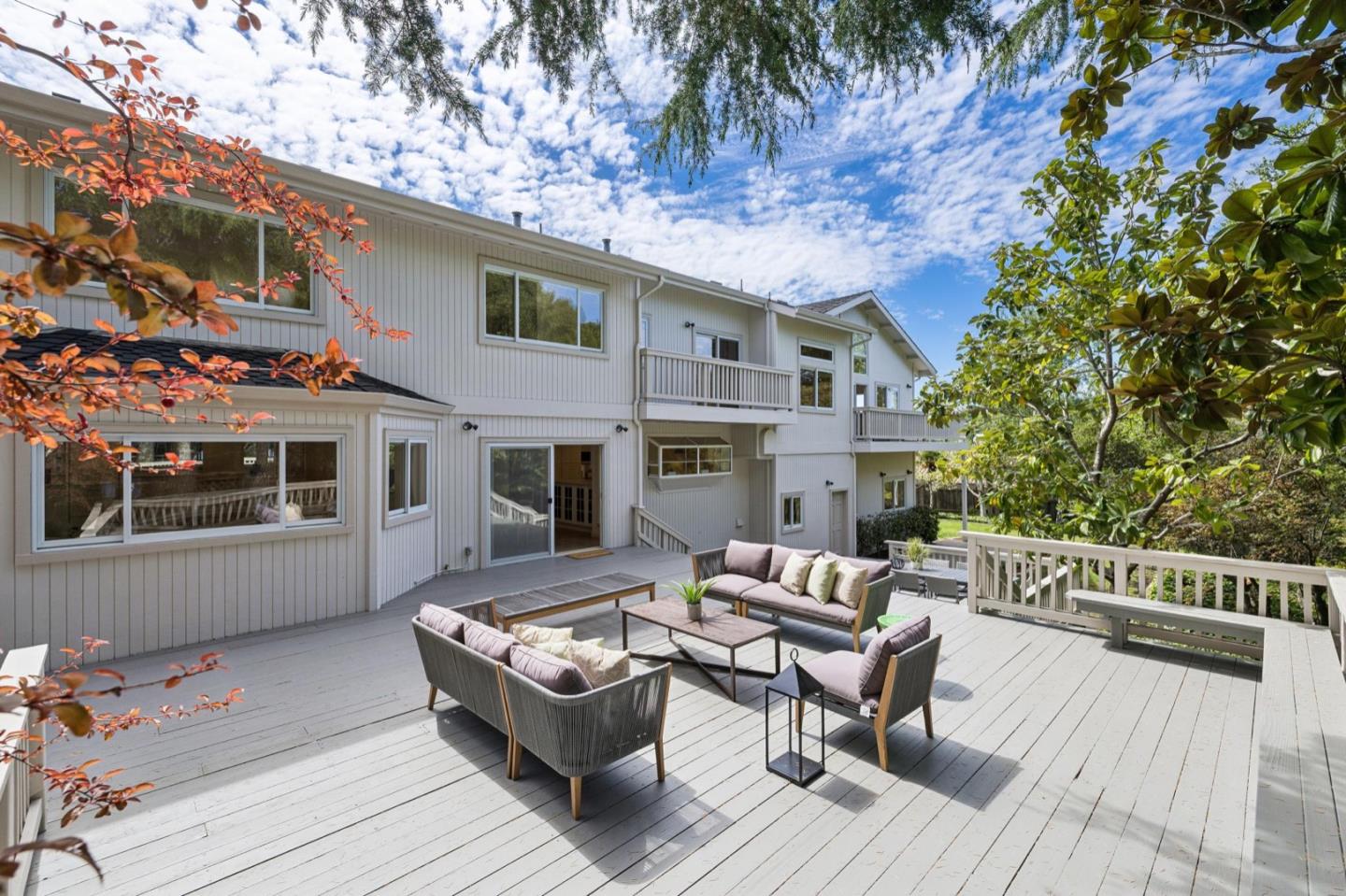 Detail Gallery Image 49 of 55 For 10 Salmark Ct, Hillsborough,  CA 94010 - 5 Beds | 4/1 Baths