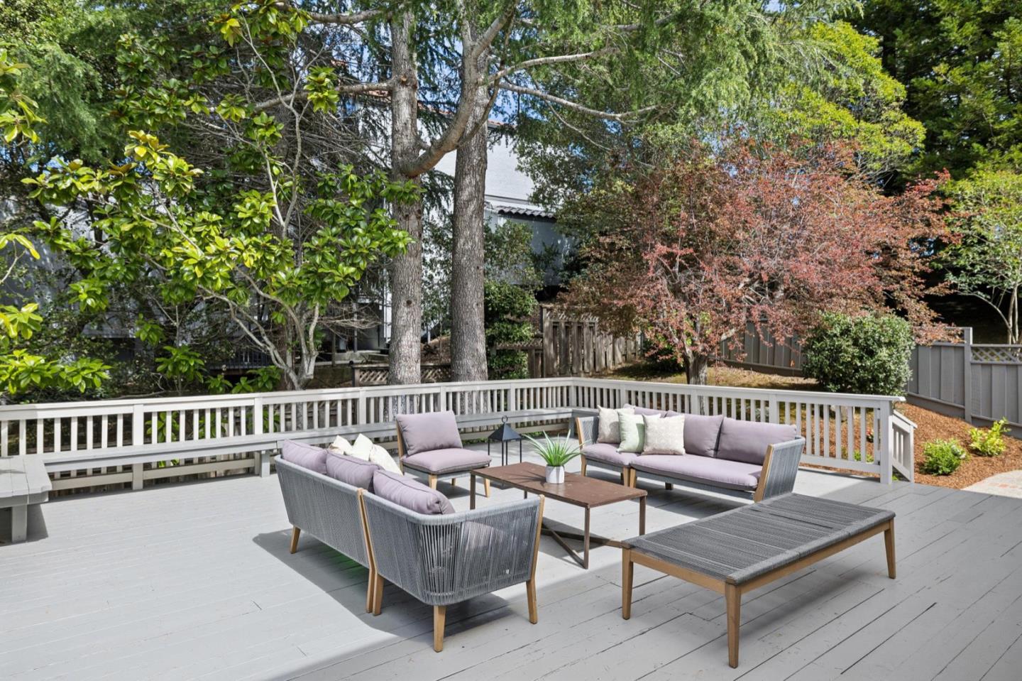 Detail Gallery Image 50 of 55 For 10 Salmark Ct, Hillsborough,  CA 94010 - 5 Beds | 4/1 Baths