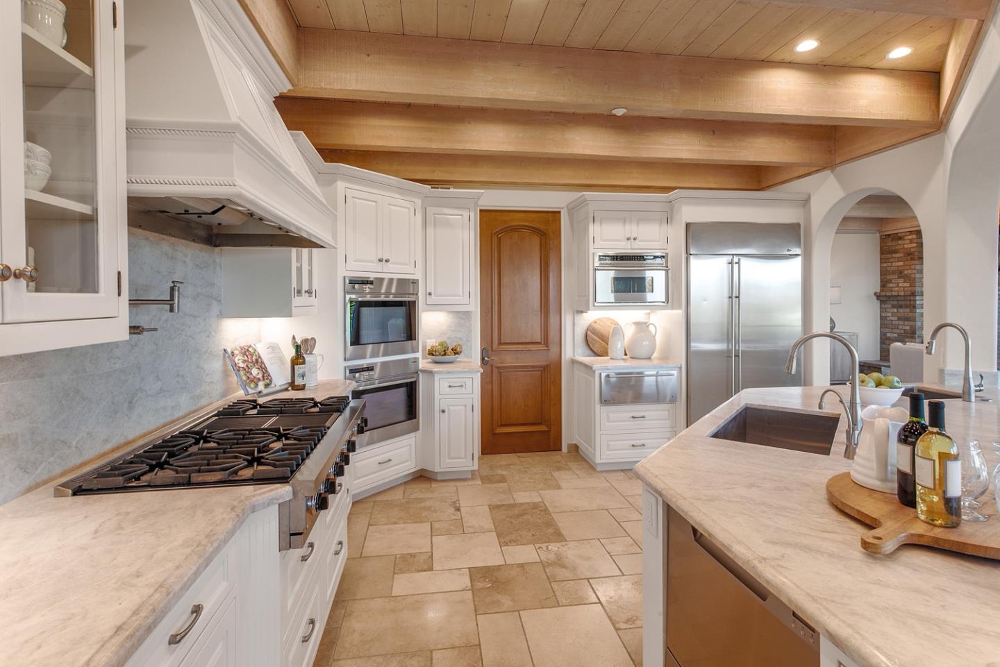 Detail Gallery Image 10 of 51 For 875 Madonna Way, Los Altos,  CA 94024 - 5 Beds | 5/1 Baths