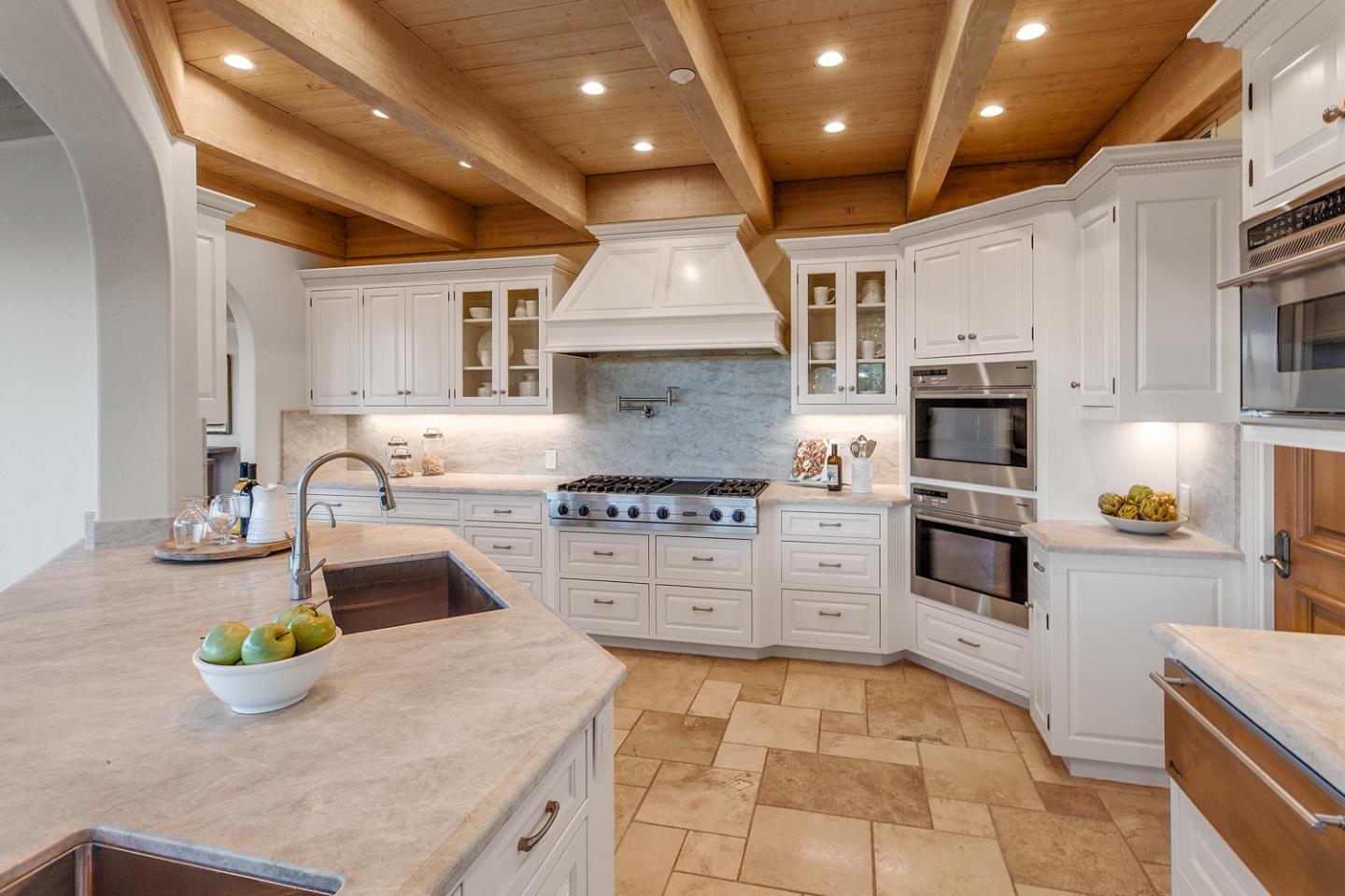 Detail Gallery Image 11 of 51 For 875 Madonna Way, Los Altos,  CA 94024 - 5 Beds | 5/1 Baths