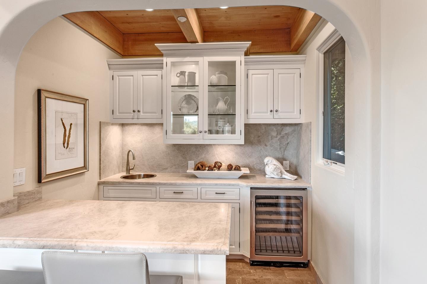 Detail Gallery Image 16 of 51 For 875 Madonna Way, Los Altos,  CA 94024 - 5 Beds | 5/1 Baths