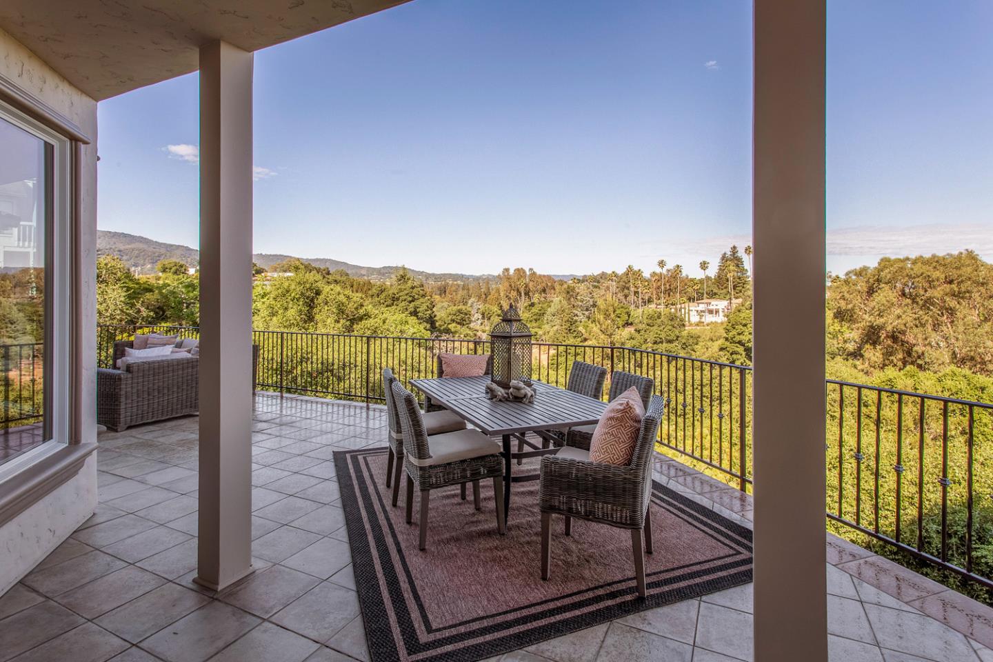 Detail Gallery Image 17 of 51 For 875 Madonna Way, Los Altos,  CA 94024 - 5 Beds | 5/1 Baths