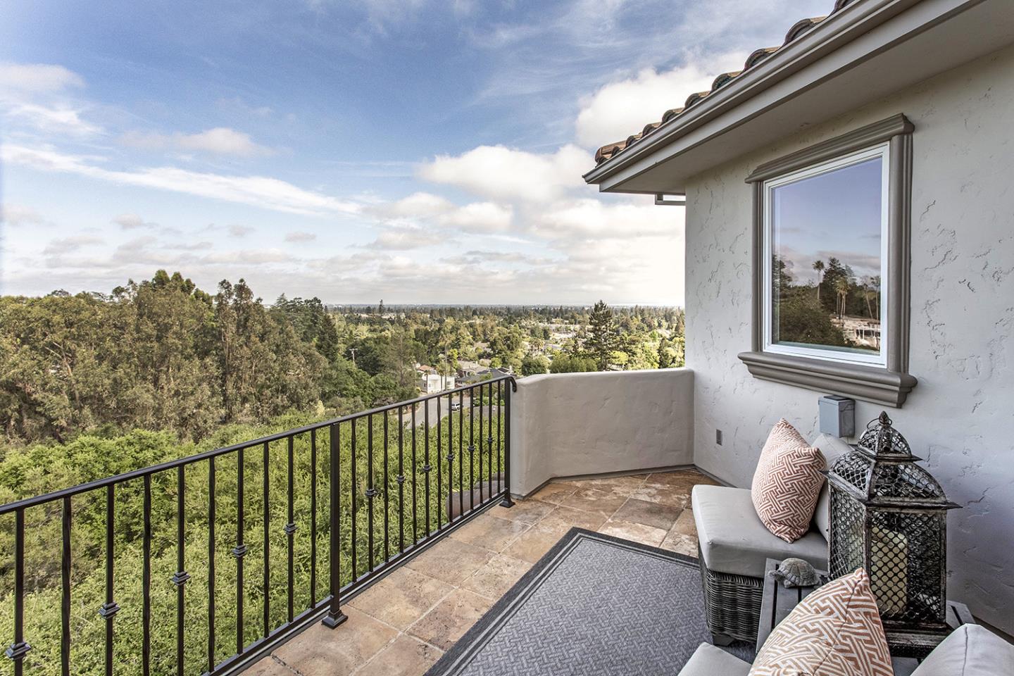 Detail Gallery Image 32 of 51 For 875 Madonna Way, Los Altos,  CA 94024 - 5 Beds | 5/1 Baths