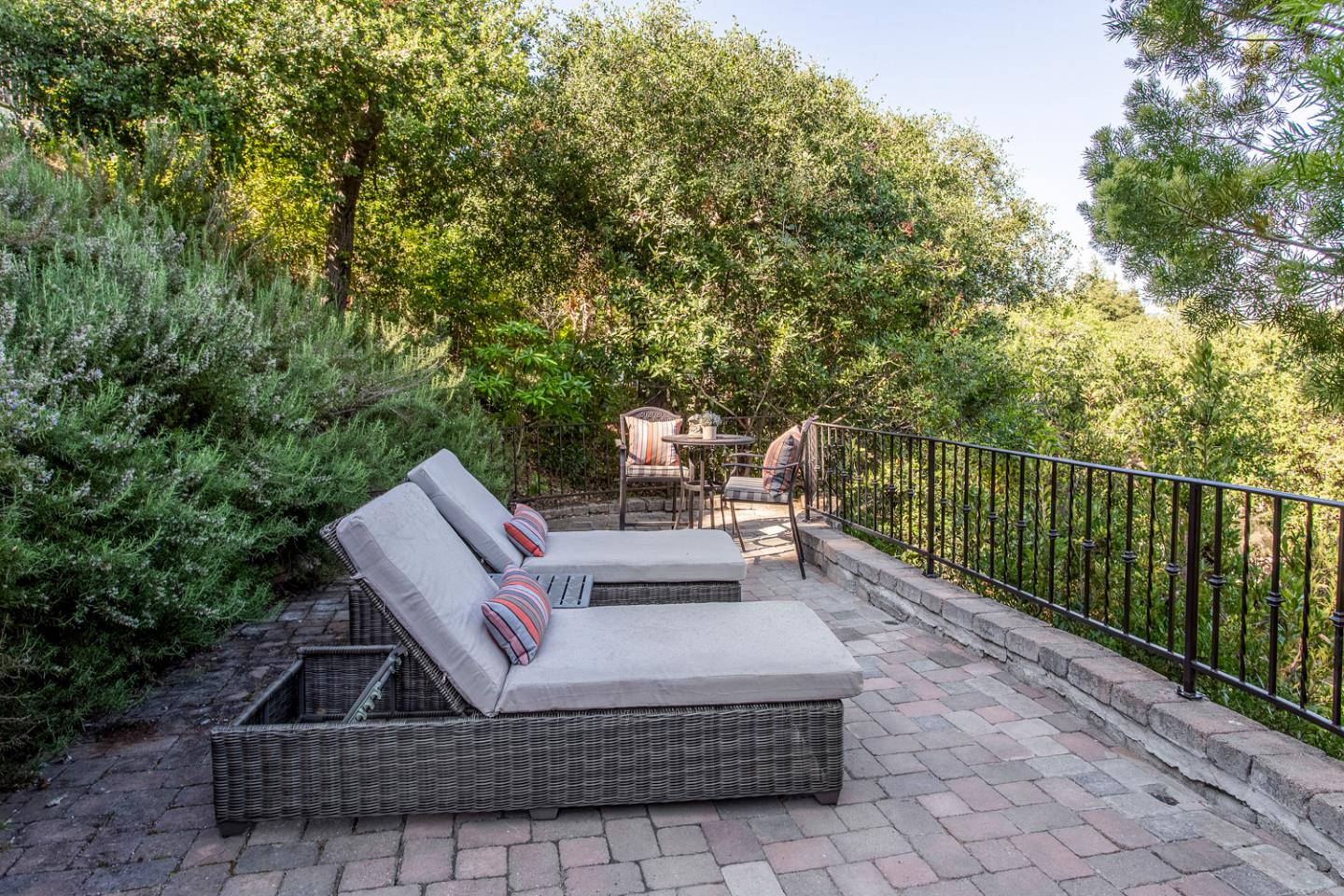 Detail Gallery Image 47 of 51 For 875 Madonna Way, Los Altos,  CA 94024 - 5 Beds | 5/1 Baths