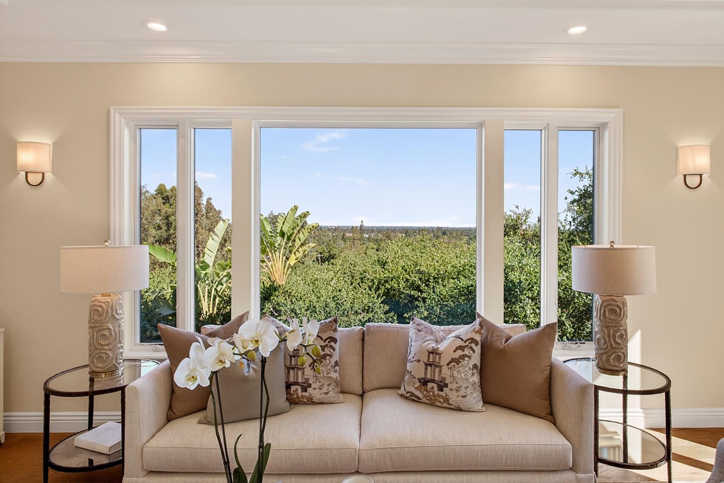 Detail Gallery Image 8 of 51 For 875 Madonna Way, Los Altos,  CA 94024 - 5 Beds | 5/1 Baths