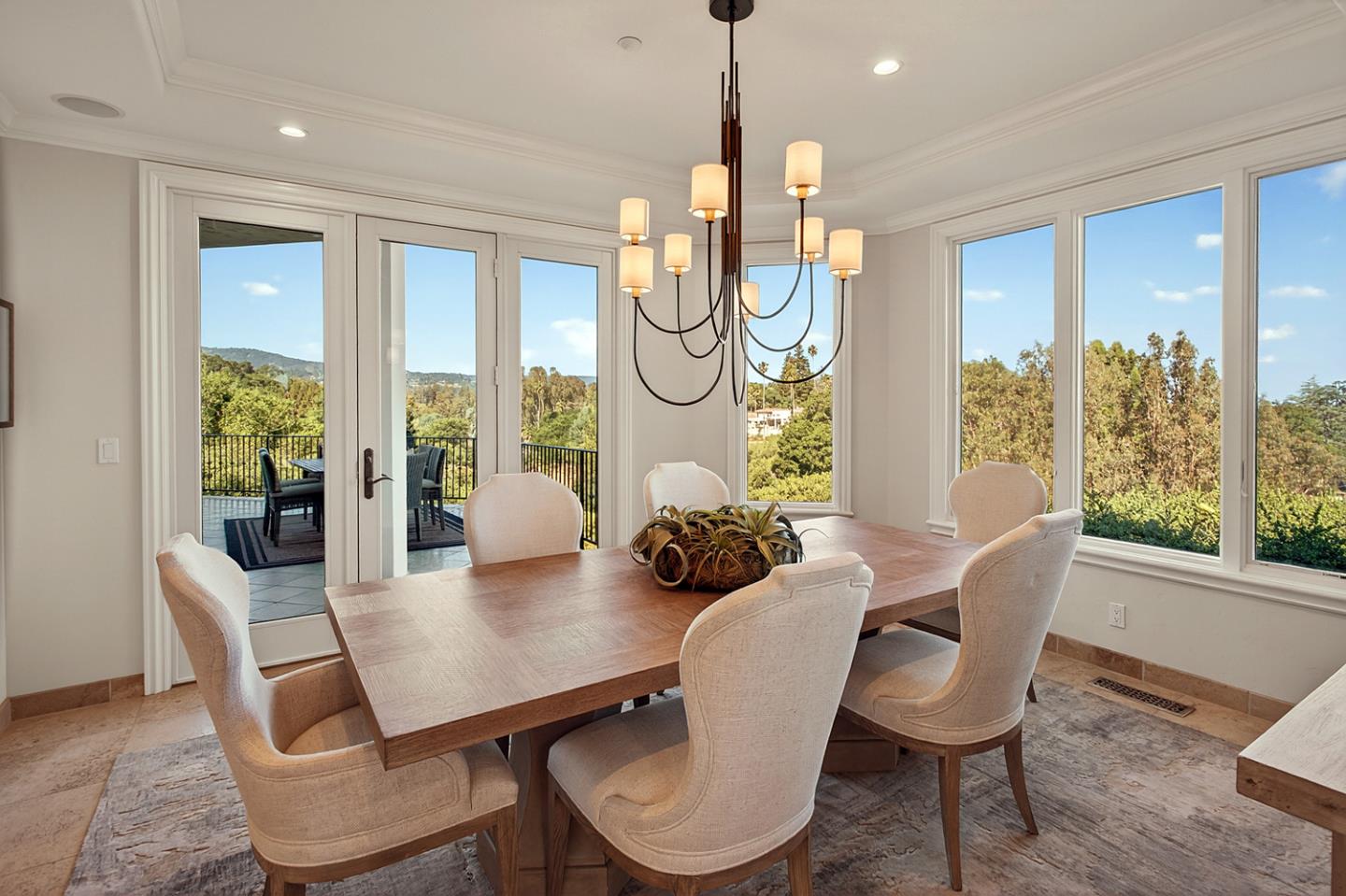 Detail Gallery Image 9 of 51 For 875 Madonna Way, Los Altos,  CA 94024 - 5 Beds | 5/1 Baths