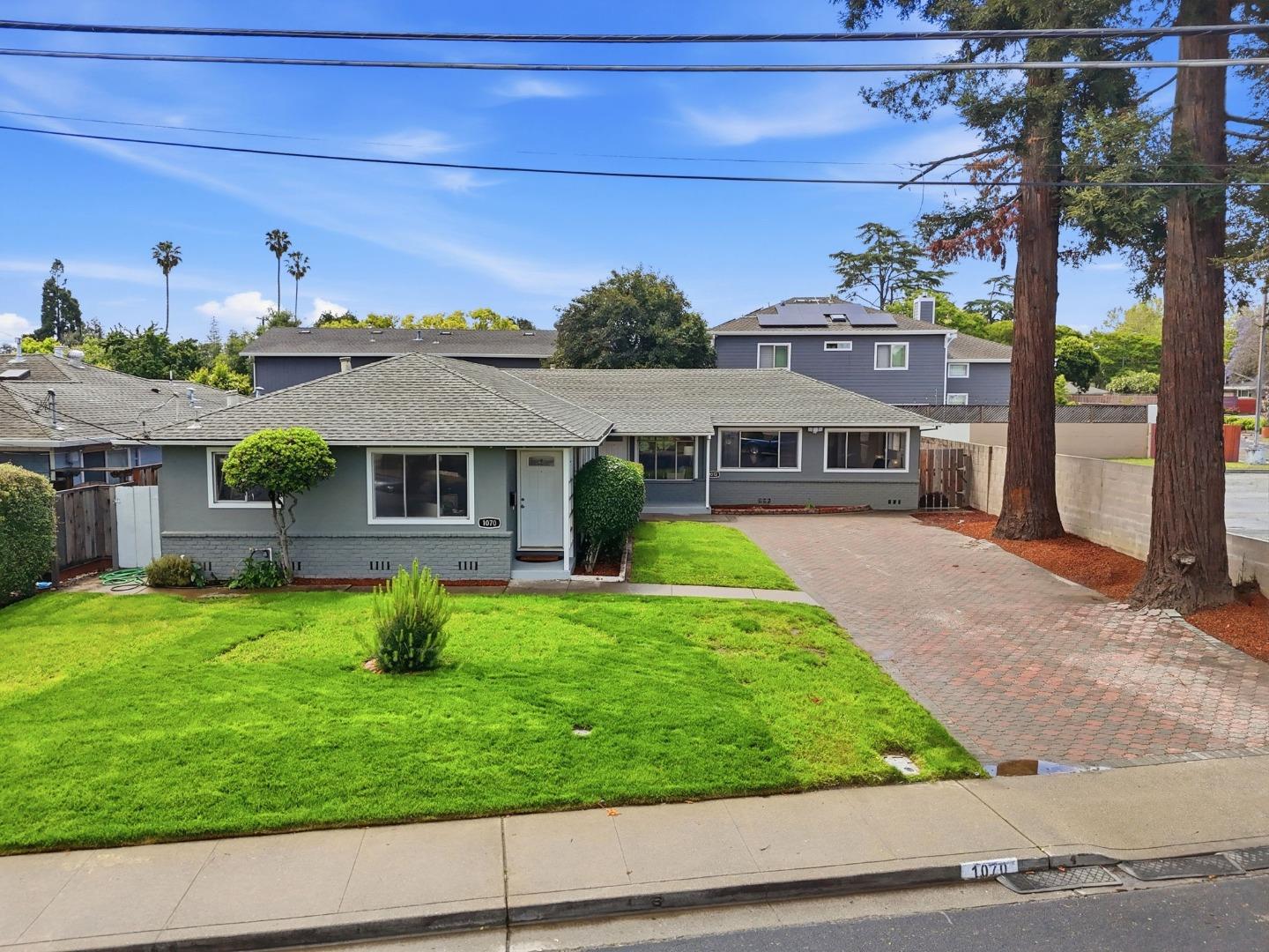 Front Image Thumbnail for ML82042659