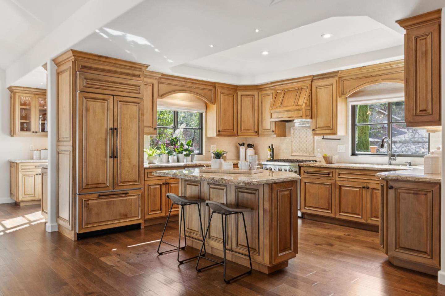 Detail Gallery Image 15 of 70 For 15781 Poppy Ln, Monte Sereno,  CA 95030 - 3 Beds | 2 Baths