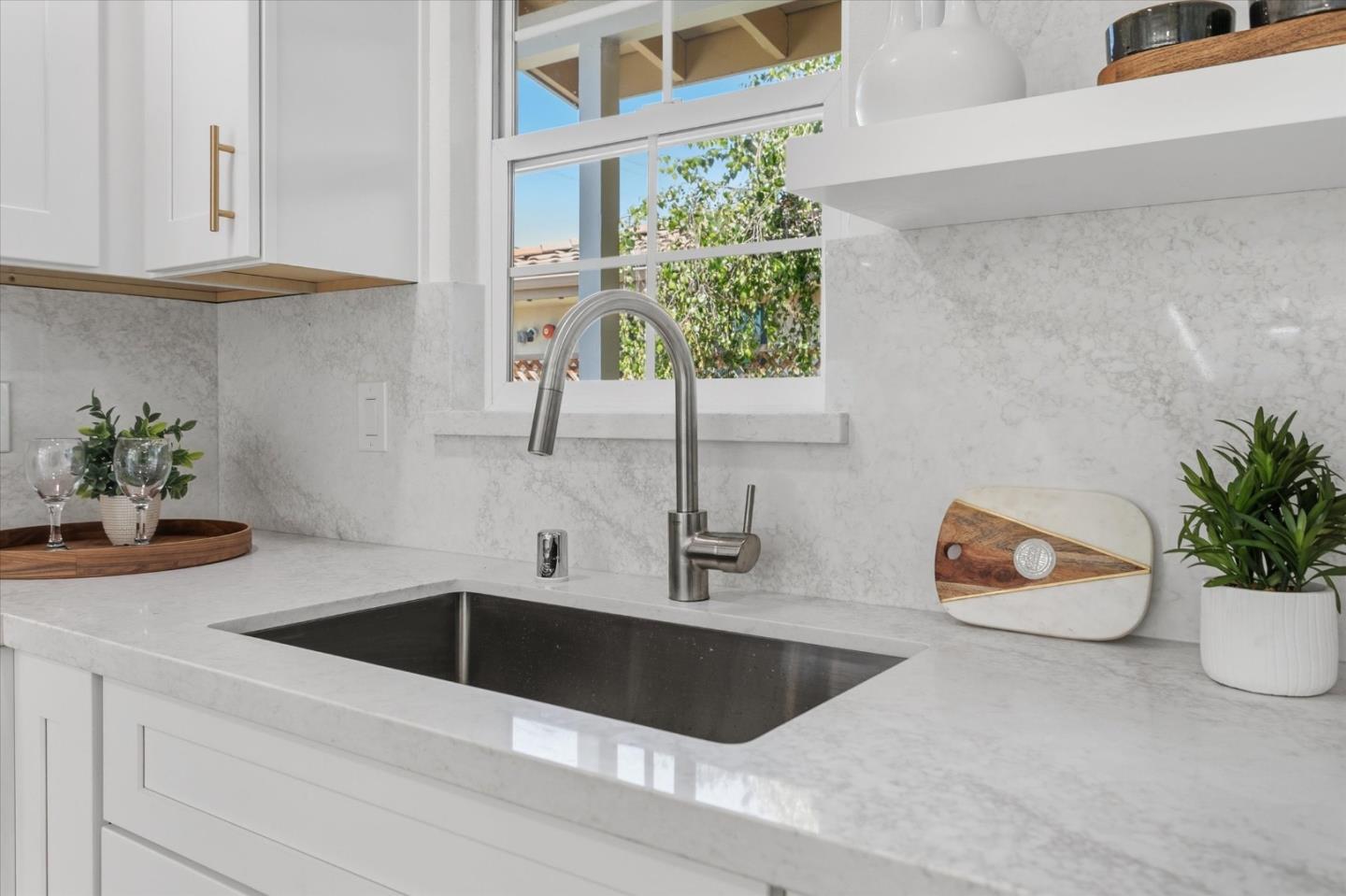 Detail Gallery Image 10 of 31 For 41532 Erma Ave, Fremont,  CA 94539 - 3 Beds | 2 Baths