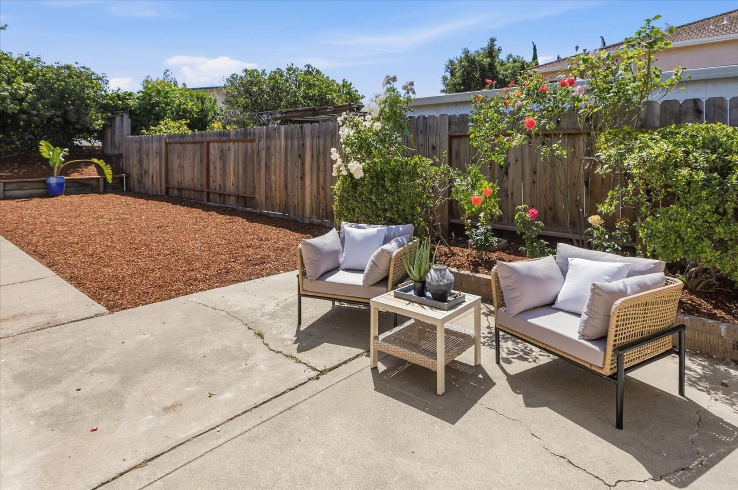 Detail Gallery Image 14 of 31 For 41532 Erma Ave, Fremont,  CA 94539 - 3 Beds | 2 Baths