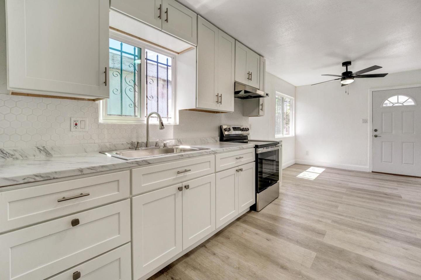 Front Image Thumbnail for ML82042665